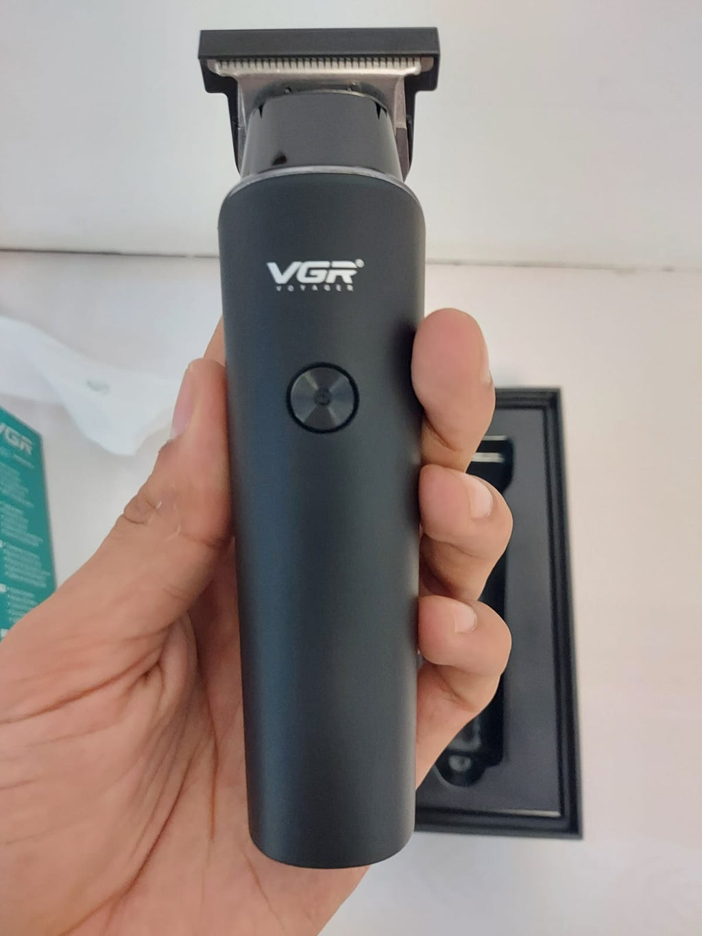Imported VGR V-937 and V-947  Professional Electric Hair Trimmer Cordless Beard & Hair Clipper For Men Hair Cutter Machine